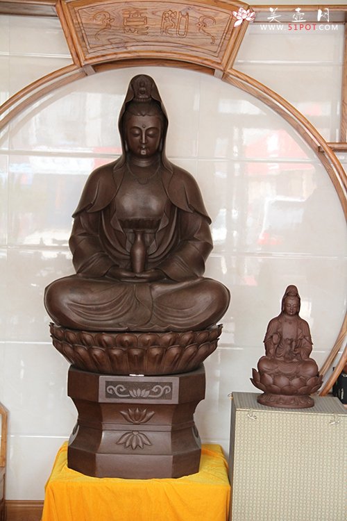 紫砂壶图片：特大观音菩萨（高度168CM） - 宜兴紫砂壶网