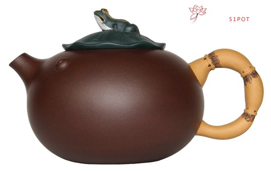紫砂壶图片：鱼蛙同乐壶：获金奖 - 宜兴紫砂壶网