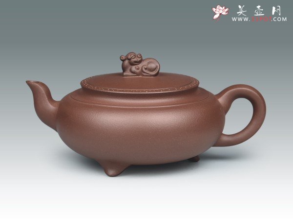 紫砂壶图片：三足祥云 - 宜兴紫砂壶网