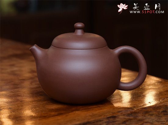紫砂壶图片：逸泉壶3000元 - 宜兴紫砂壶网
