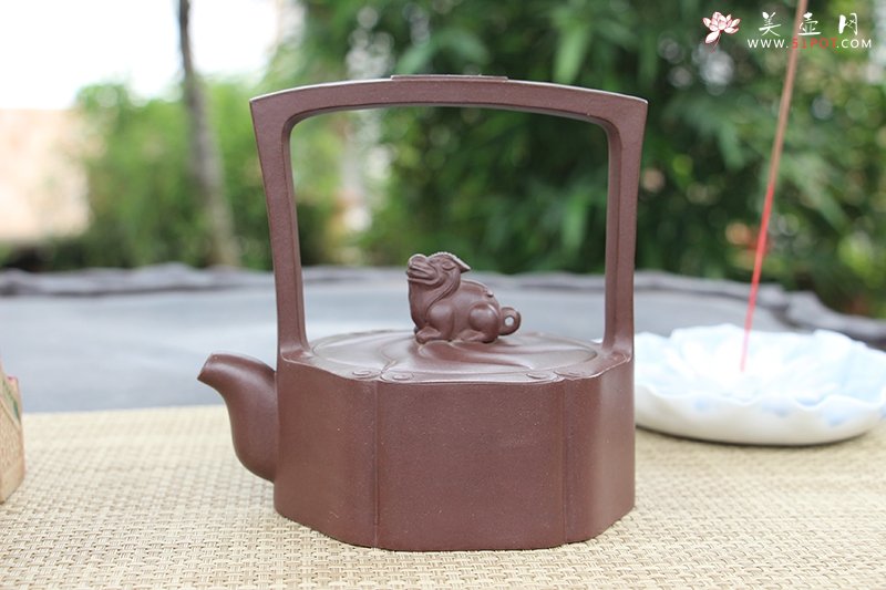 紫砂壶图片：吉祥如意提梁 - 宜兴紫砂壶网