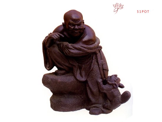 紫砂壶图片：笑狮罗汉作者：高级工艺师吴克强 - 宜兴紫砂壶网