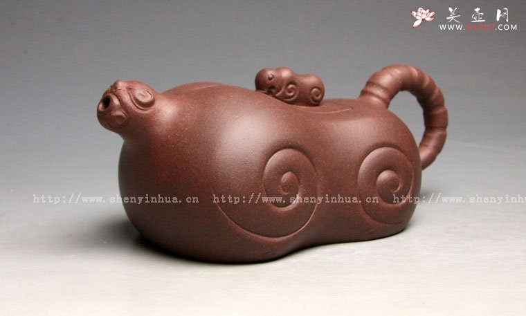 紫砂壶图片：虎将壶 - 宜兴紫砂壶网