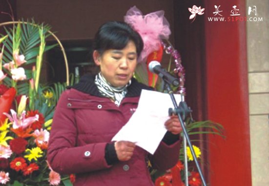 紫砂壶图片：吴云根紫砂艺术首发式报告 - 宜兴紫砂壶网