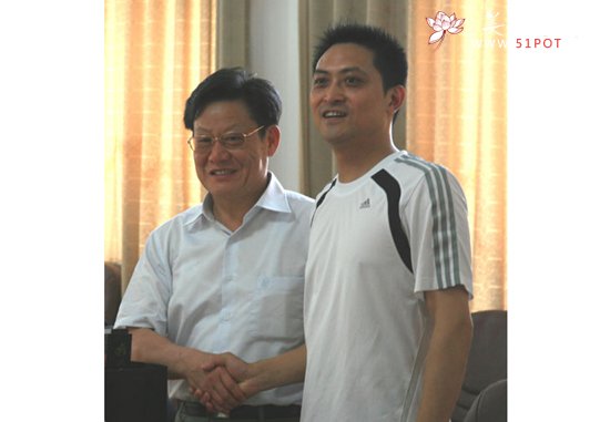 紫砂壶图片：合影 - 宜兴紫砂壶网