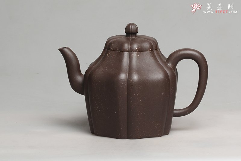 紫砂壶图片：六方抽角 - 宜兴紫砂壶网
