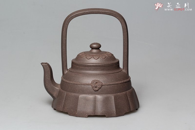 紫砂壶图片：裙花提梁 - 宜兴紫砂壶网