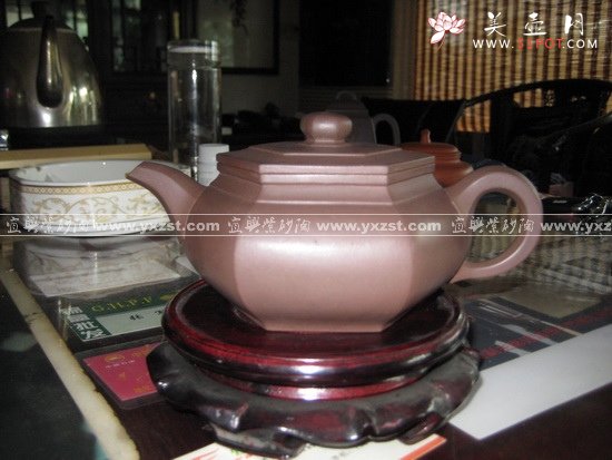 紫砂壶图片：六方 - 宜兴紫砂壶网