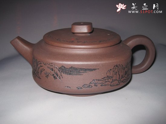 紫砂壶图片：方圆壶  450CC - 宜兴紫砂壶网