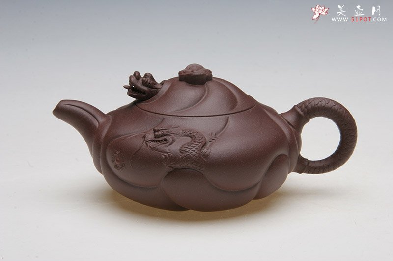 紫砂壶图片：鱼化龙壶 - 宜兴紫砂壶网