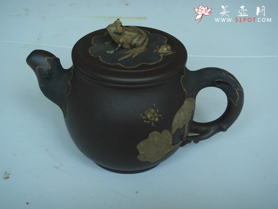 紫砂壶图片：青蛙高仰 - 宜兴紫砂壶网