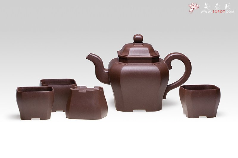 紫砂壶图片：静穆套壶2007年获第三届宜兴陶艺专业新人新作展评活动优秀奖 - 宜兴紫砂壶网