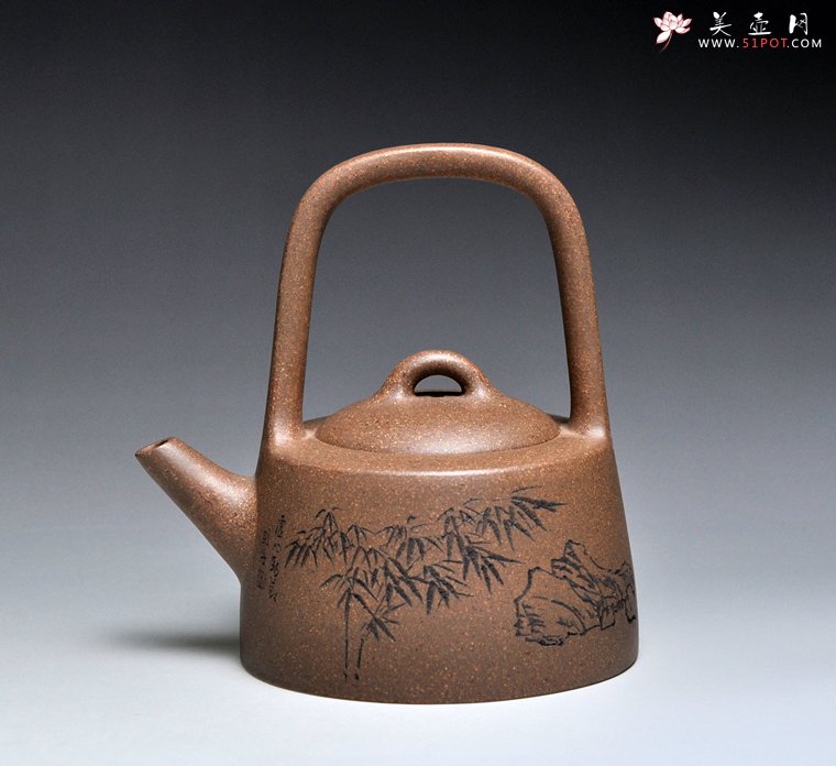 紫砂壶图片：《曼生提梁》泥料：段泥 容量：300cc - 宜兴紫砂壶网