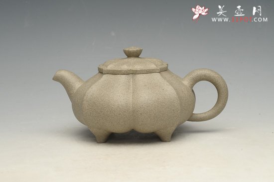 紫砂壶图片：三足筋囊 - 宜兴紫砂壶网