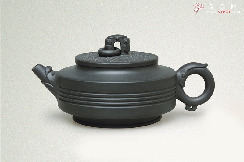 紫砂壶图片：蝉螭玉璧壶 - 宜兴紫砂壶网