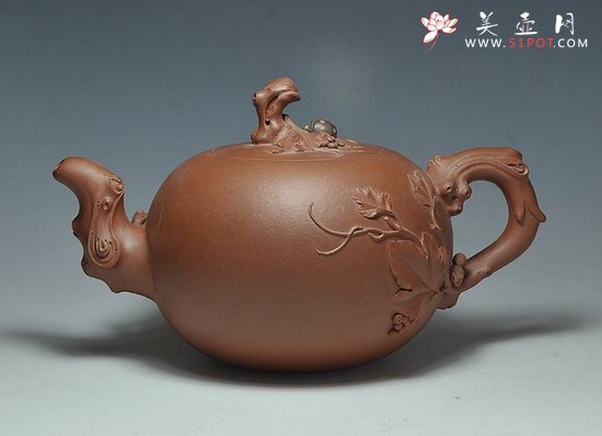 紫砂壶图片：松鼠葡萄壶 - 宜兴紫砂壶网