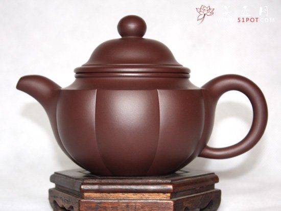 紫砂壶图片：紫茄泥  海棠壶 - 宜兴紫砂壶网