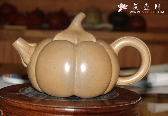 紫砂壶图片：南瓜壶 - 宜兴紫砂壶网