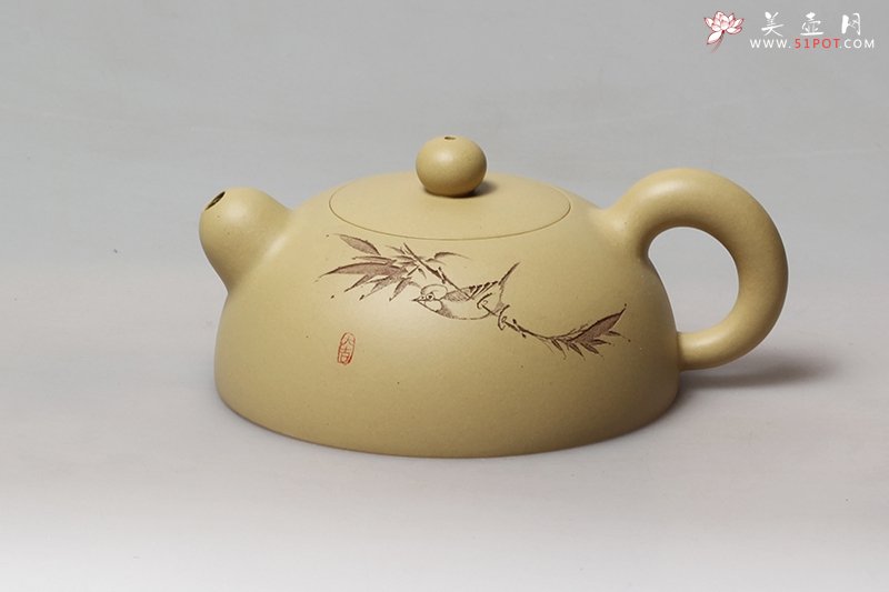 紫砂壶图片：半月(段泥 - 宜兴紫砂壶网