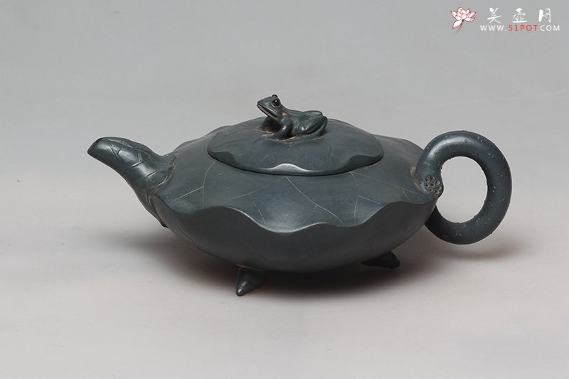 紫砂壶图片：青蛙荷叶壶 - 宜兴紫砂壶网