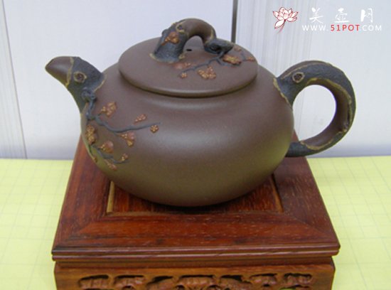 紫砂壶图片：薄胎梅花 - 宜兴紫砂壶网