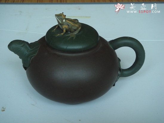 紫砂壶图片：荷叶青蛙 - 宜兴紫砂壶网