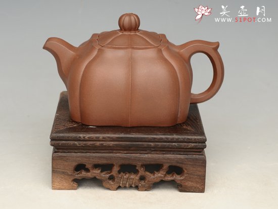 紫砂壶图片：抽角腾飞  容量：（小）150cc （大）400cc - 宜兴紫砂壶网