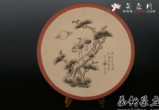 紫砂壶图片：高级大师邵新和亲自制做雕刻[紫砂雕刻 大山水艺术盘]孤品(保真) - 宜兴紫砂壶网