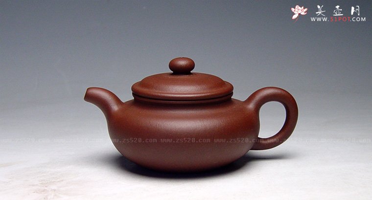 紫砂壶图片：《仿古》泥料：底槽青 成型：全手工制作 容量：200cc - 宜兴紫砂壶网