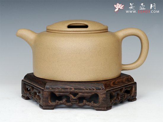 紫砂壶图片：牛盖莲子 - 宜兴紫砂壶网
