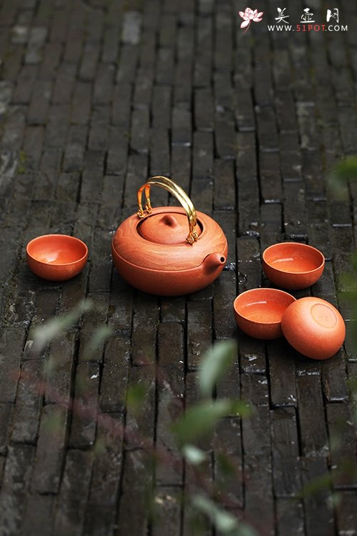 紫砂壶图片：博爱组壶 - 宜兴紫砂壶网