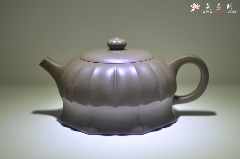 紫砂壶图片：八楞 - 宜兴紫砂壶网