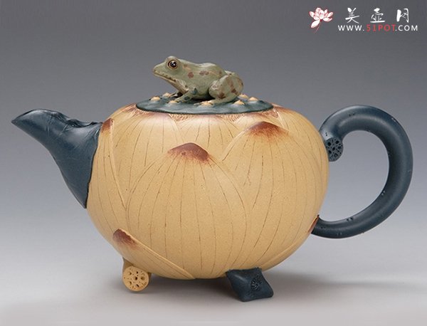 紫砂壶图片：青蛙荷花壶 - 宜兴紫砂壶网
