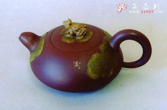 紫砂壶图片：蛙趣壶 - 宜兴紫砂壶网