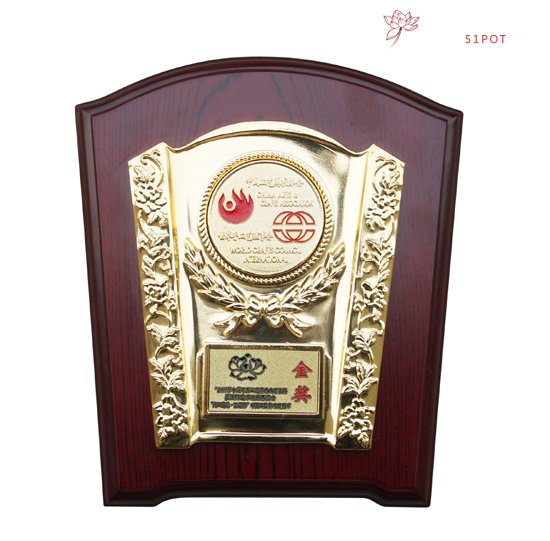 紫砂壶图片：菱花壶奖牌 - 宜兴紫砂壶网