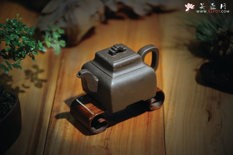 紫砂壶图片：四方桥顶 - 宜兴紫砂壶网