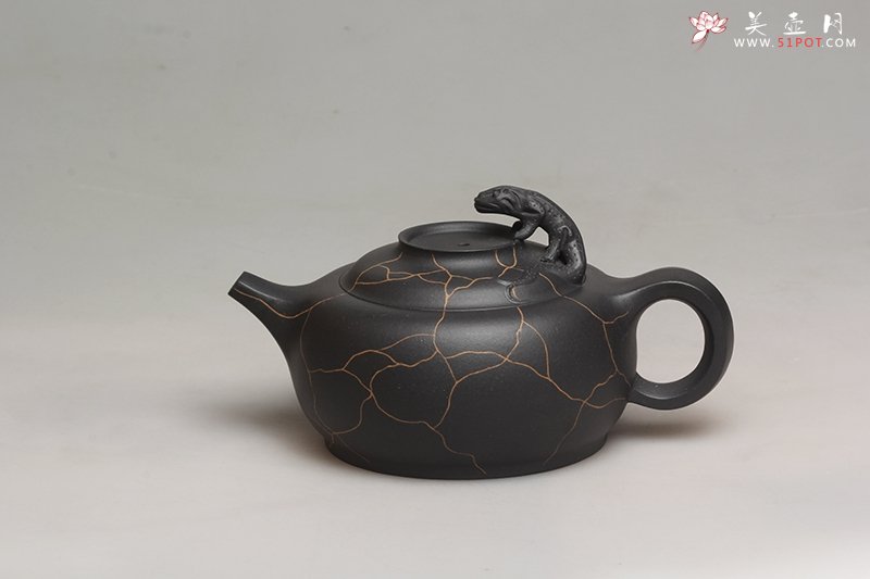 紫砂壶图片：壁虎壶 - 宜兴紫砂壶网