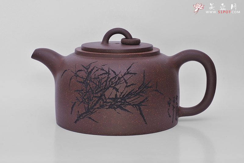 紫砂壶图片：仿古井栏壶（中国美院著名画家张留中书画） - 宜兴紫砂壶网