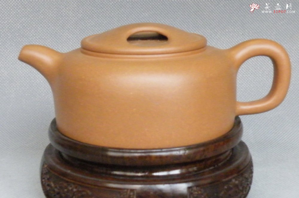 紫砂壶图片：牛盖莲子壶 - 宜兴紫砂壶网