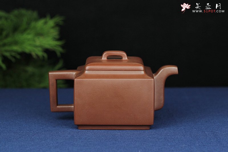 紫砂壶图片：亚明四方 - 宜兴紫砂壶网
