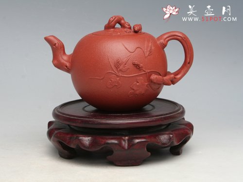 紫砂壶图片：小松鼠葡萄壶 原矿... - 宜兴紫砂壶网