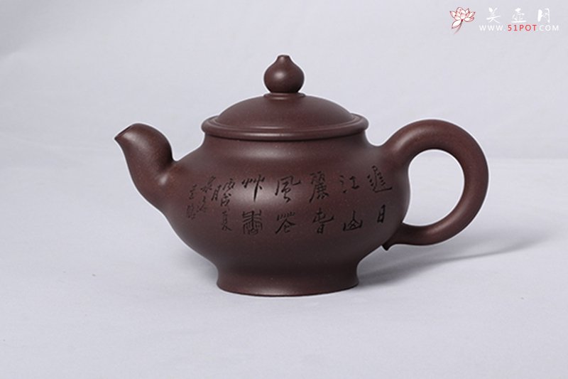 紫砂壶图片：宫灯（谭泉海刻） - 宜兴紫砂壶网