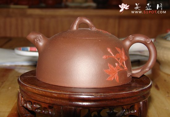 紫砂壶图片：半月枫叶 - 宜兴紫砂壶网