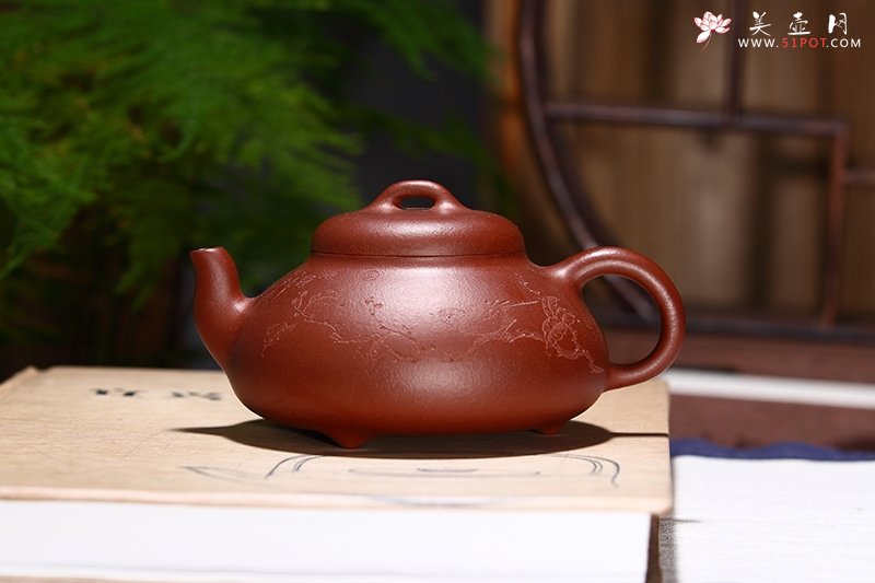 紫砂壶图片：三足乳鼎 - 宜兴紫砂壶网