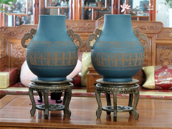 紫砂壶图片：陶刻龙字花瓶 - 宜兴紫砂壶网