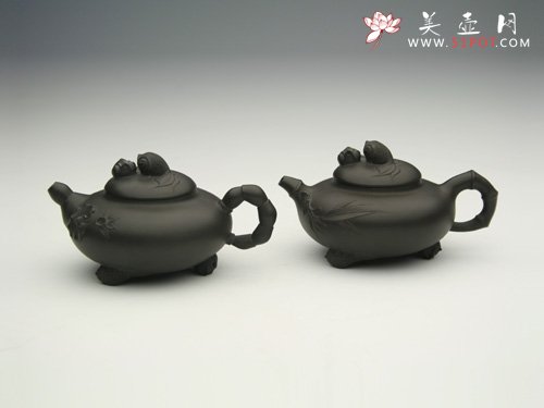 紫砂壶图片：有鱼对壶 - 宜兴紫砂壶网