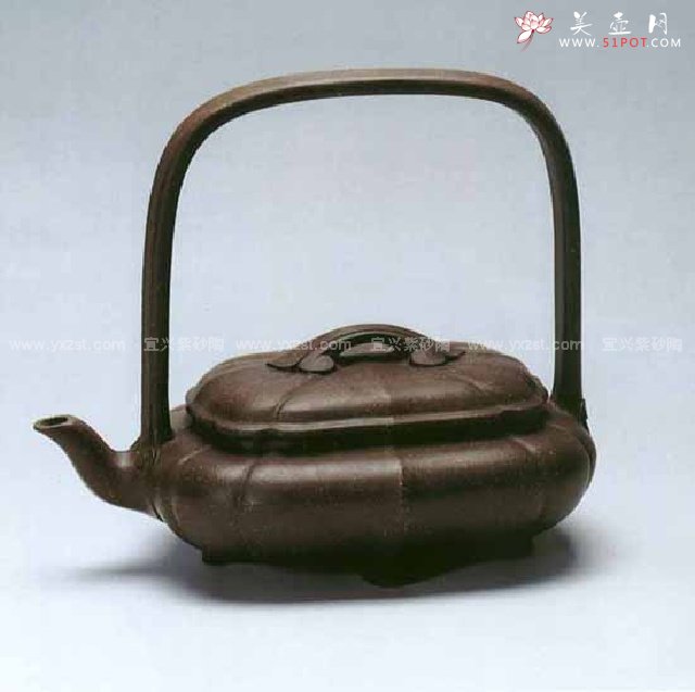紫砂壶图片：菱花提梁壶 - 宜兴紫砂壶网