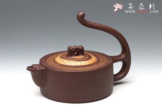 紫砂壶图片：高山流水提梁 - 宜兴紫砂壶网