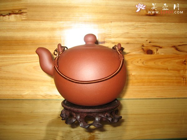 紫砂壶图片：铜把一粒珠 - 宜兴紫砂壶网