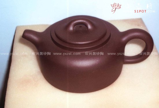 紫砂壶图片：仿古井栏 - 宜兴紫砂壶网